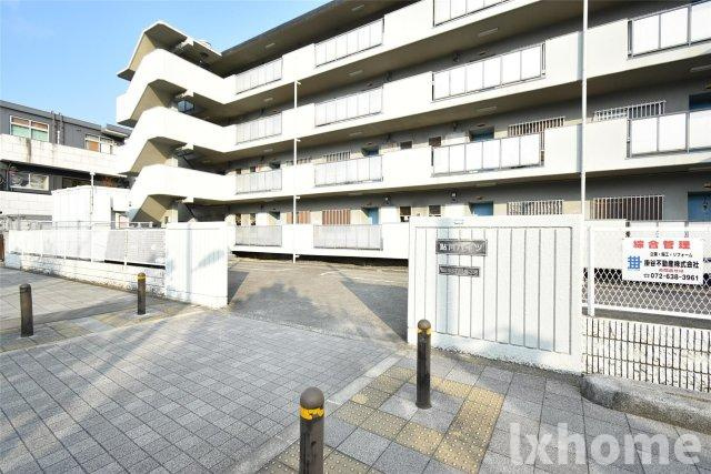 鮎川ハイツのエントランス|ゆとりのあるエントランスです