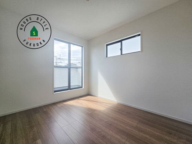 筑紫野市石崎3丁目第1-2棟（2号棟）　の子供部屋|穏やかな光が差し込む室内には、穏やかな時間が流れます。