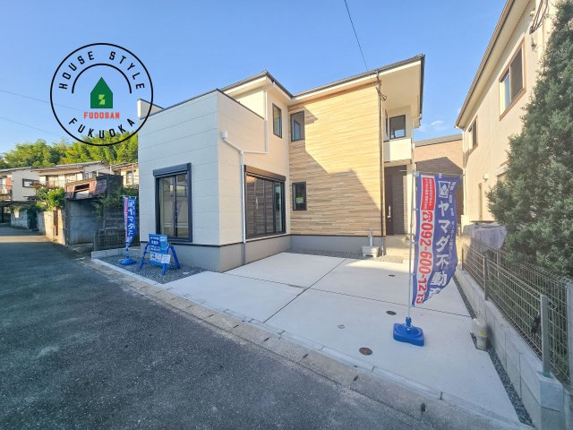 太宰府市高雄1丁目第2-1棟（1号棟）　の前面道路含む現地写真|見学の時間などお気軽にお問い合わせ下さい。