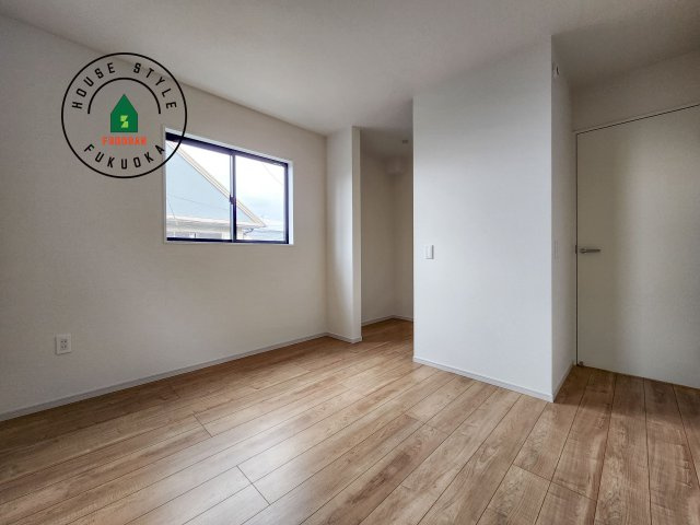 太宰府市都府楼南4丁目第1-1棟（1号棟）　の内観：施工例|穏やかな光が差し込む室内には、穏やかな時間が流れます。