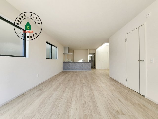 糟屋郡須恵町上須恵第7-2棟（2号棟）　の居間・リビング|多くの時間を過すことになるリビングだからこそ、いつも穏やかな空間・解放感が味わえ毎日が充実します。