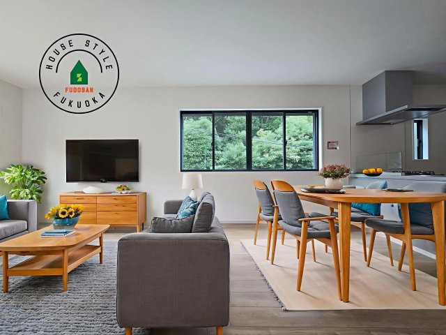 福岡市東区香住ヶ丘5丁目第1-1棟（1号棟）　の居間・リビング|キッチンからリビングをしっかり確認できます。家族の笑顔があふれる空間になりそうですね。※家具はCGを合成したものです。