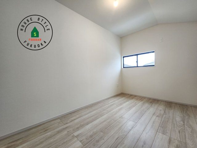 福岡市東区松香台1丁目第2-3棟（3号棟）　の洋室|採光良好な洋室は全居室、複層ガラスの遮熱効果と断熱効果で、一年中快適に過ごせます。