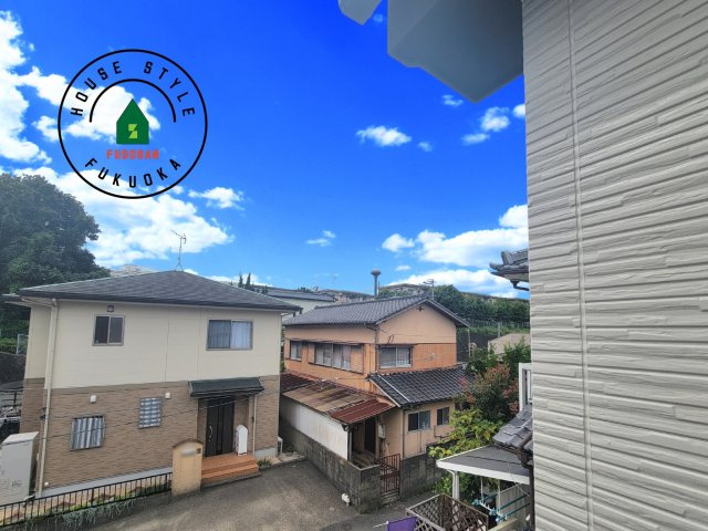 糟屋郡須恵町大字旅石第5-２棟（1号棟）　の展望|窓から緑が見える物件も魅力的です。