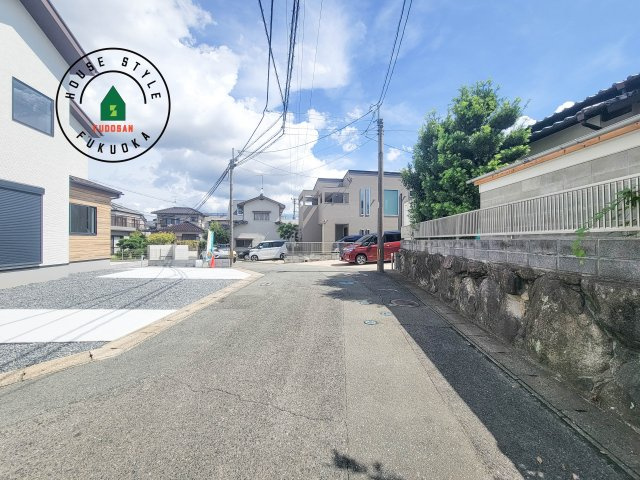 福岡市南区老司5丁目第5-1棟（1号棟）　の前面道路含む現地写真|前面道路です。