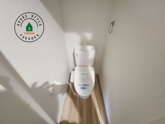 福岡市東区八田3丁目第3-2棟（1号棟）　の内観：施工例|温水洗浄便座を完備しております。2ヶ所にトイレがあるのは朝の慌ただしい時間も安心です。