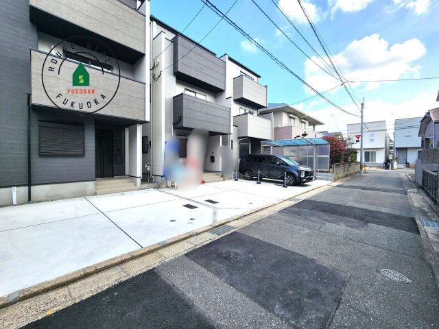 福岡市西区小戸3丁目第6-3棟（2号棟）　の前面道路含む現地写真|見学の時間などお気軽にお問い合わせ下さい。