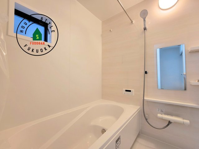 福岡市東区土井2丁目第3-4棟（1号棟）　の浴室|1日の疲れを癒してくれる広々バスルーム。雨の日のお洗濯にも大活躍な浴室乾燥機付です！