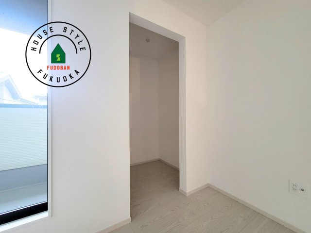 福岡市東区土井2丁目第3-4棟（1号棟）　の収納|洋服や大きな荷物が多い方や人数の多いご家族などは、一般的なクローゼットよりもウォークインクローゼットのほうが使い勝手が良いです。