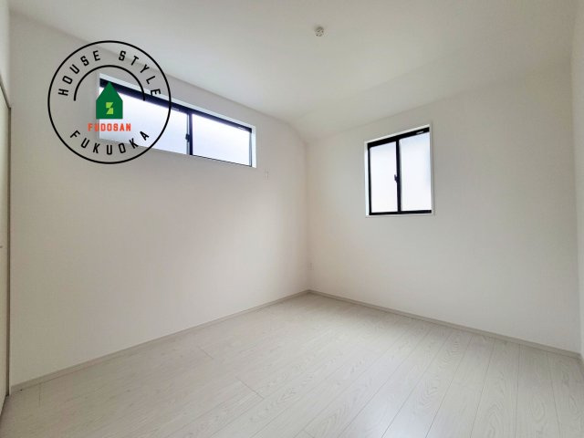 福岡市東区土井2丁目第3-4棟（1号棟）　の洋室|採光良好な洋室は全居室、複層ガラスの遮熱効果と断熱効果で、一年中快適に過ごせます。