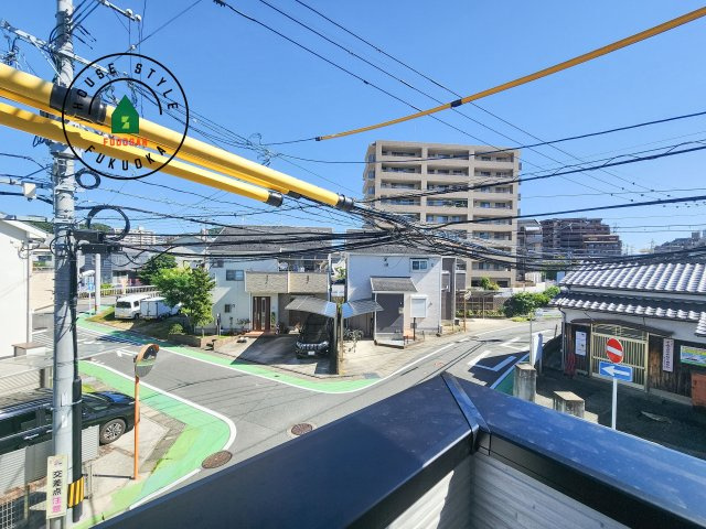 福岡市城南区長尾4丁目第2-4棟（4号棟）の展望|窓から緑が見える物件も魅力的です。