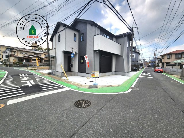 福岡市城南区長尾4丁目第2-4棟（4号棟）の前面道路含む現地写真|見学の時間などお気軽にお問い合わせ下さい。