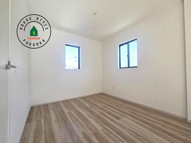 福岡市南区皿山1丁目第6-2棟（1号棟）　の内観：施工例|採光良好な洋室は全居室、複層ガラスの遮熱効果と断熱効果で、一年中快適に過ごせます。