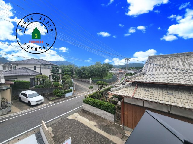 糟屋郡須恵町新原第1-1棟（1号棟）　の展望|窓から緑が見える物件も魅力的です。