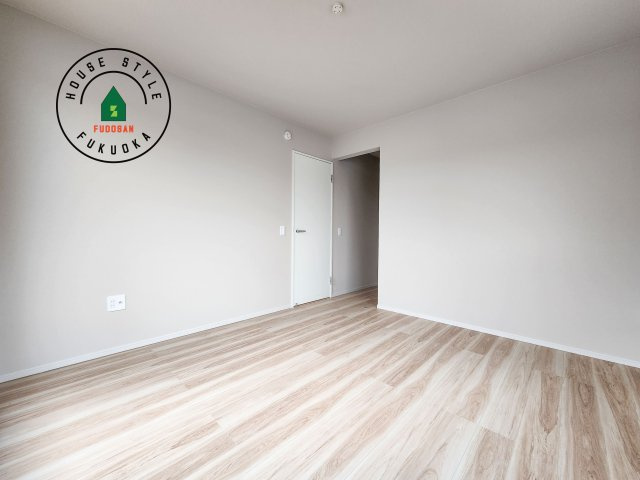 福岡市西区石丸3丁目第5-1棟（1号棟）　の寝室|主寝室には収納力に優れたクローゼットがありますので、お部屋もすっきり片付きます。