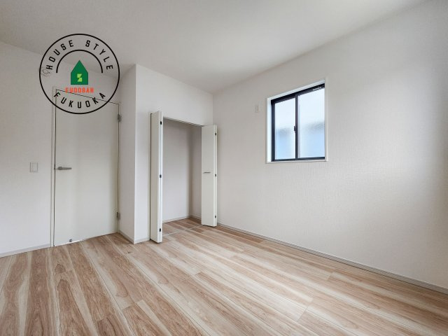 福岡市西区石丸3丁目第5-1棟（1号棟）　の洋室|採光良好な洋室は全居室、複層ガラスの遮熱効果と断熱効果で、一年中快適に過ごせます。