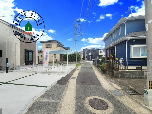 福岡市東区三苫6丁目第1-2棟（1号棟）の前面道路含む現地写真|前面道路です。