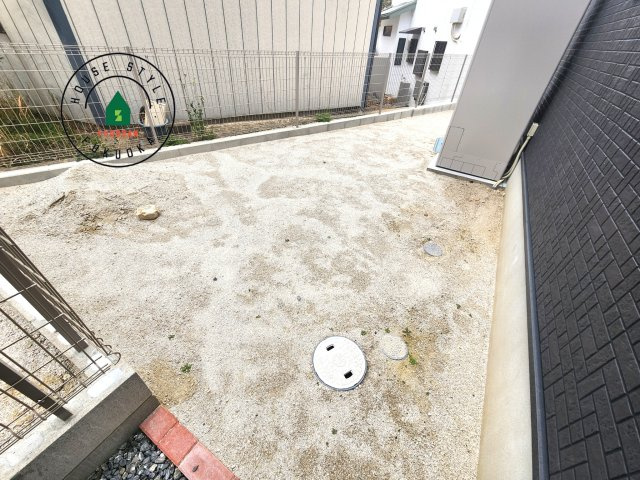 糟屋郡宇美町神武原1丁目第1-3棟（2号棟）　の庭|お庭で自由な時間を過ごせます。