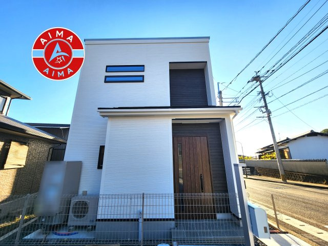 糟屋郡宇美町神武原1丁目第1-3棟（3号棟）　の居間・リビング|明るく開放的なリビングダイニングは豊かな陽光が注ぎ込み、やすらぎの空間を演出してくれます。ご家族で楽しいひとときをお過ごし下さい。※家具はCGを合成したものです。