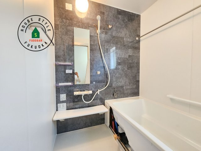 福岡市西区上山門2丁目第2-2棟（1号棟）　の浴室|1日の疲れを癒してくれる広々バスルーム。雨の日のお洗濯にも大活躍な浴室乾燥機付です！