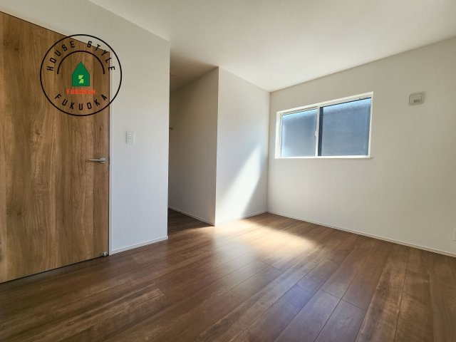 福岡市西区上山門2丁目第2-2棟（1号棟）　の洋室|柔らかい陽光が差し込む明るいお部屋を演出する設計。彩光の取れる窓が気持ちの良いお部屋を創り上げます。