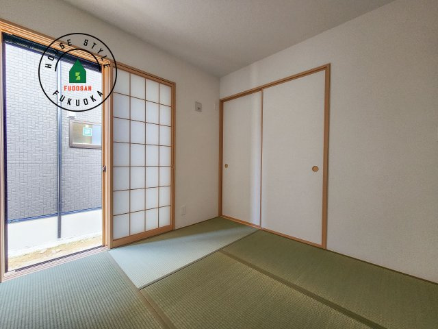 福岡市西区上山門2丁目第2-2棟（1号棟）　の和室|柔らかい畳が心地よい和室
