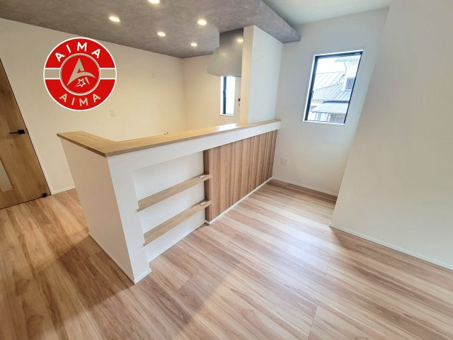 糟屋郡篠栗町中央6丁目第2-3棟（1号棟）のダイニング|キッチンから立ち込める香りが今日の料理を期待させます。