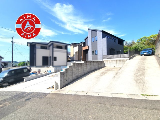 糟屋郡篠栗町中央6丁目第2-3棟（1号棟）の前面道路含む現地写真|見学の時間などお気軽にお問い合わせ下さい。