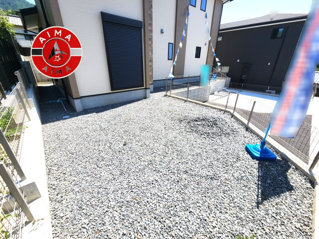 糟屋郡篠栗町中央6丁目第2-3棟（1号棟）の外観|お庭で自由な時間を過ごせます。
