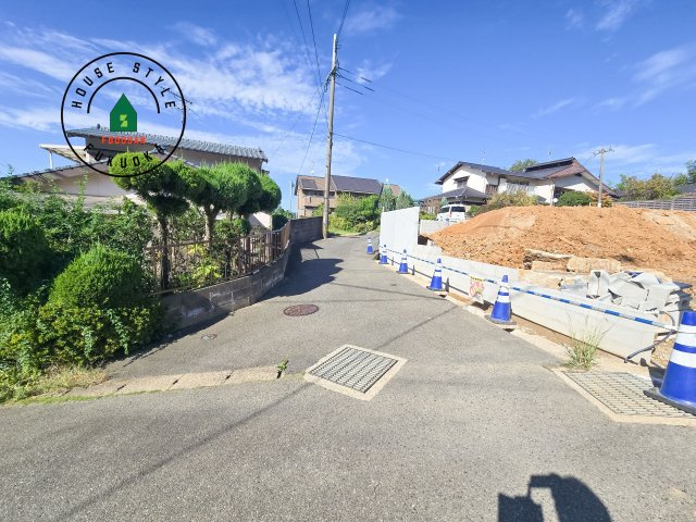 糟屋郡篠栗町中央6丁目第2-3棟（2号棟）の前面道路含む現地写真|見学の時間などお気軽にお問い合わせ下さい。