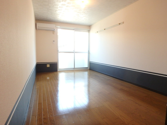 コーポエルムの居間・リビング|居室・リビング