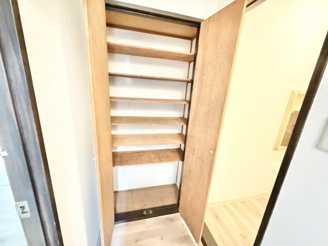 タウニー四和の収納|※別部屋参考写真