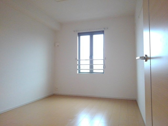 エレガンシア　レジデンスのその他