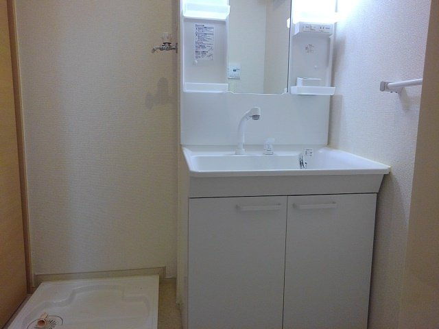 エレガンシア　レジデンスの洗面所