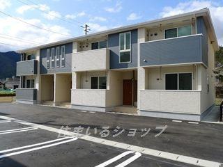 広島市安佐北区上深川町のアパート