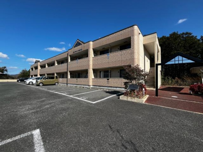 【外観】 | グランドール・南ヶ丘 | 外観写真（昼）