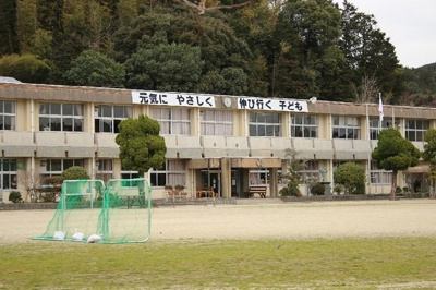 【周辺】 | ローレルハウス | 牧島小学校まで850m