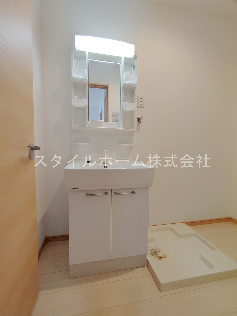 豊橋市大橋通３丁目のアパートの洗面所