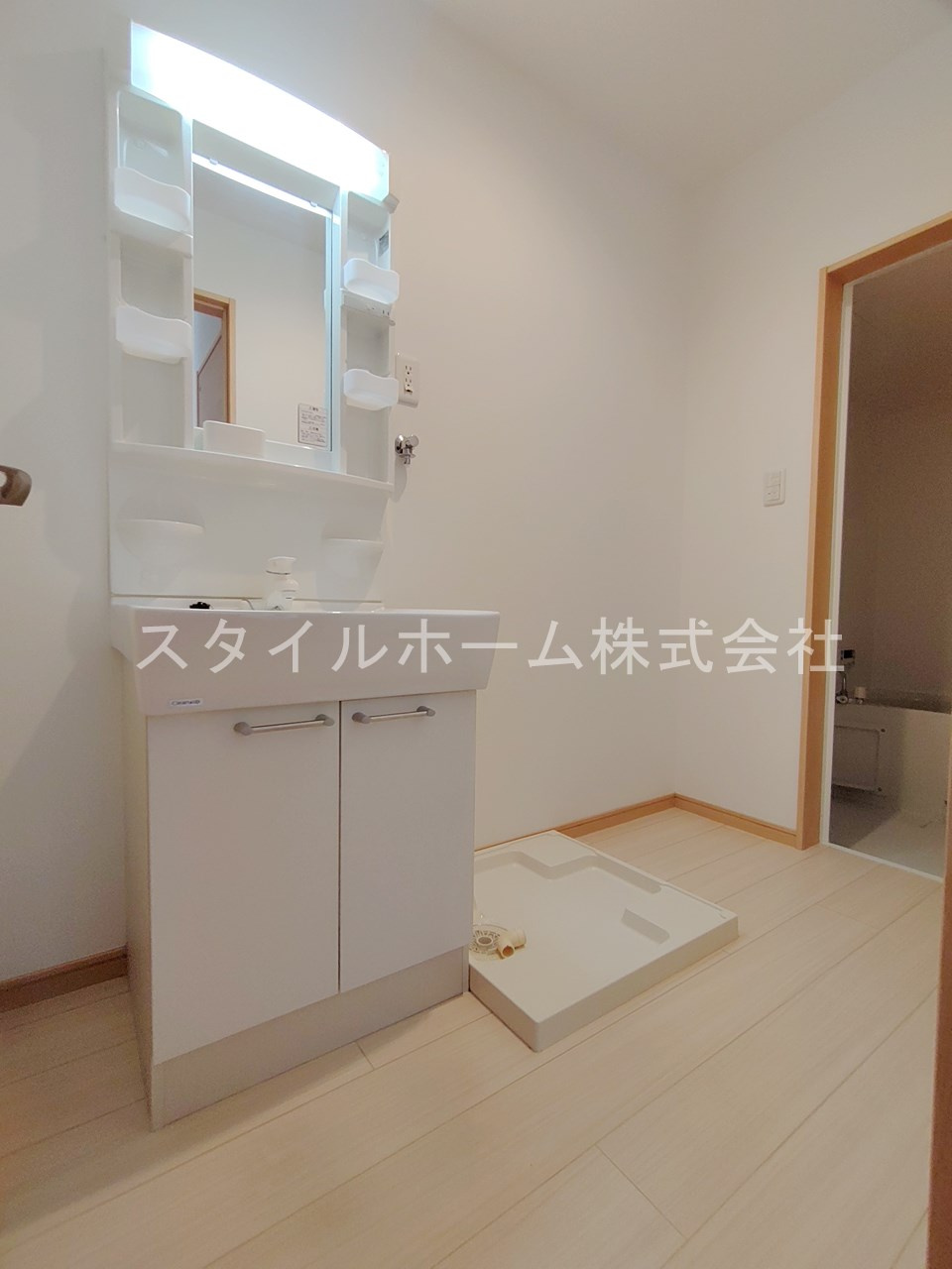 豊橋市大橋通３丁目のアパートの洗面所