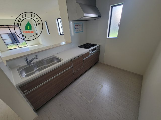 糟屋郡須恵町須恵第20-3棟（3号棟）のキッチン|キッチン。グリル・食器洗い乾燥機・浄水器も完備。