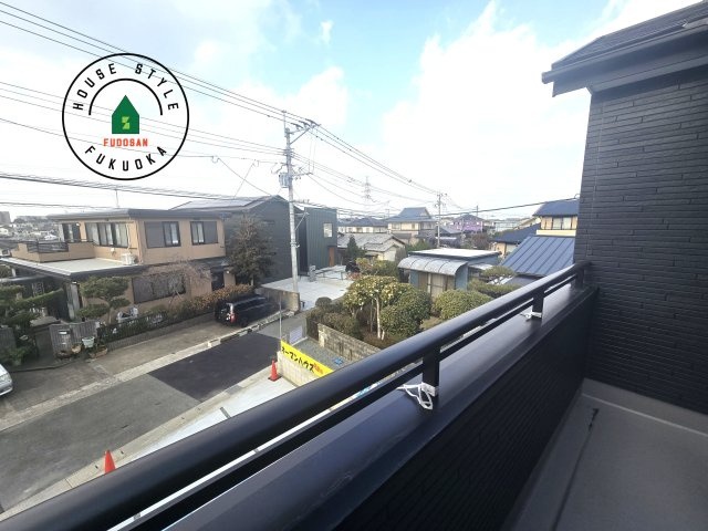 福津市福間南5丁目第6-2棟（1号棟）の展望|窓から緑が見える物件も魅力的です。