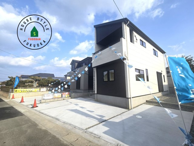 福津市福間南5丁目第6-2棟（1号棟）の前面道路含む現地写真|見学の時間などお気軽にお問い合わせ下さい。