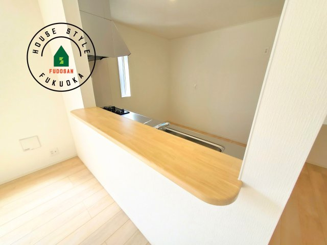 春日市紅葉ケ丘西2丁目第7-2棟（2号棟）の内観：施工例|ダイニングとリビングのメリハリが付けやすい空間設計になっています。