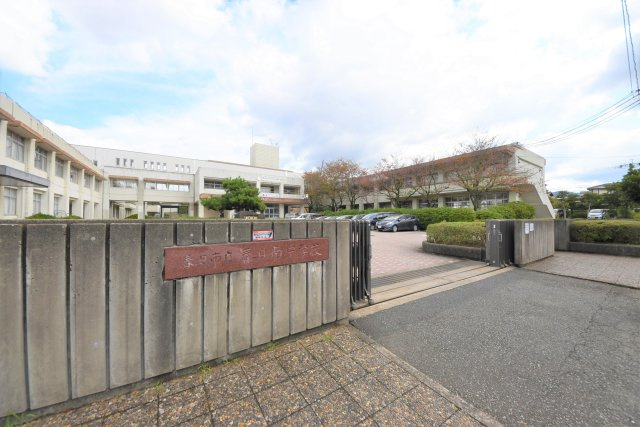 春日市紅葉ケ丘西2丁目第7-2棟（2号棟）の周辺|春日南中学校