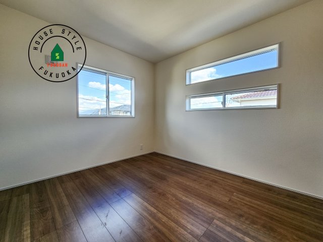 大野城市つつじヶ丘3丁目第1-2棟（1号棟）の洋室|採光良好な洋室は全居室、複層ガラスの遮熱効果と断熱効果で、一年中快適に過ごせます。