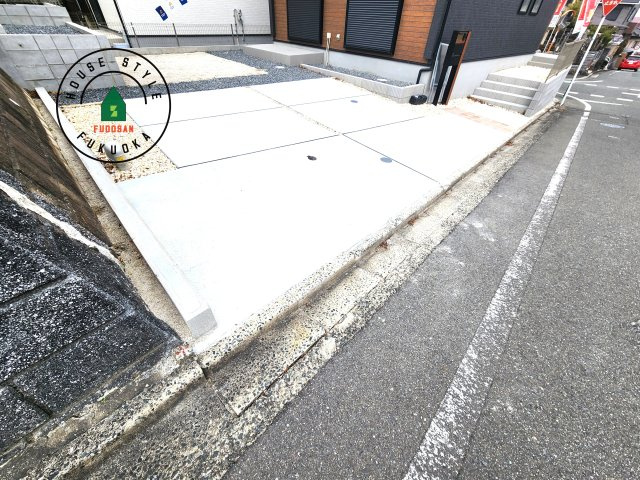 大野城市つつじヶ丘3丁目第1-2棟（1号棟）の駐車場|駐車場になります。