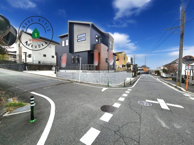 大野城市つつじヶ丘3丁目第1-2棟（1号棟）の前面道路含む現地写真|見学の時間などお気軽にお問い合わせ下さい。