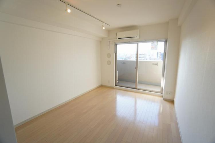 アーデン谷町の寝室