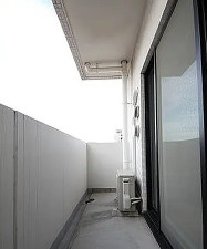 アーデンタワー南堀江のバルコニー