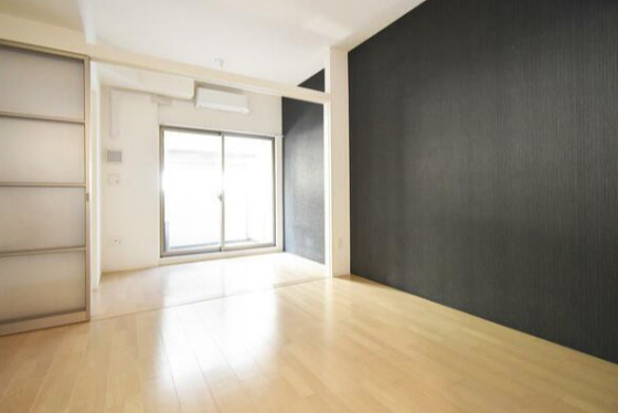 SERENiTE福島sceltoの居間・リビング